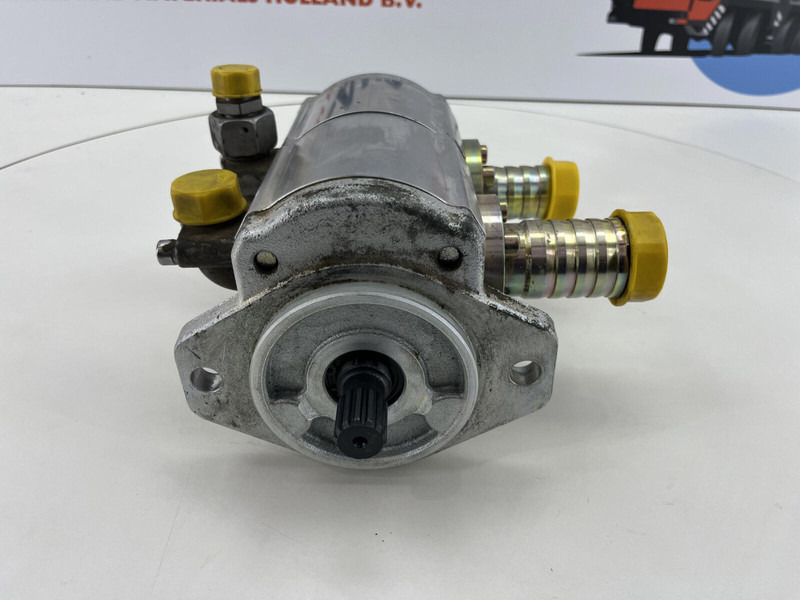 Liebherr LTM 1130-5.1 Two-Stage pump upper - Hidrauliskais sūknis - Celtnis: foto 4 Liebherr LTM 1130-5.1 Two-Stage pump upper - Hidrauliskais sūknis - Celtnis: foto 4