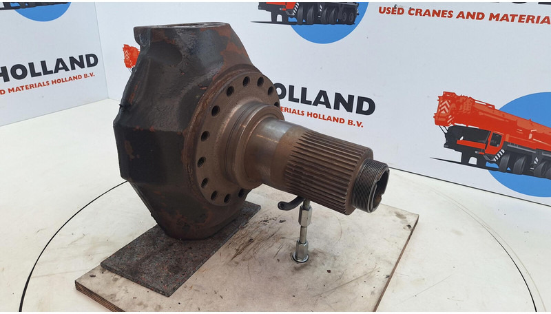 Liebherr LTM 1160/2 Steering knuckle 16 holes axle 1 - Grozāmass - Celtnis: foto 3 Liebherr LTM 1160/2 Steering knuckle 16 holes axle 1 - Grozāmass - Celtnis: foto 3