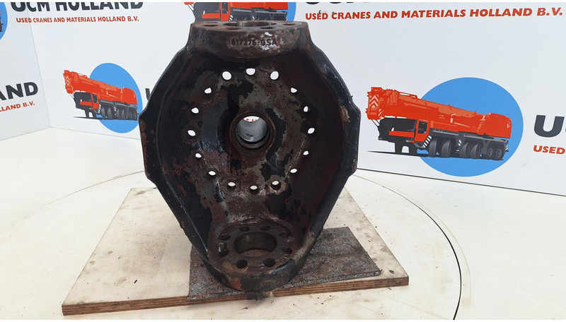 Liebherr LTM 1160/2 Steering knuckle 16 holes axle 1 - Grozāmass - Celtnis: foto 5 Liebherr LTM 1160/2 Steering knuckle 16 holes axle 1 - Grozāmass - Celtnis: foto 5