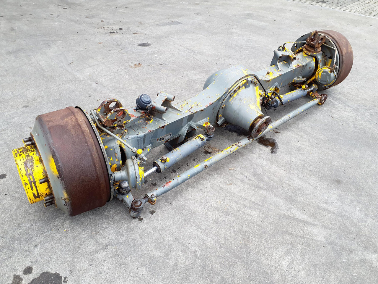 Liebherr LTM 1160-2 axle 1 - Asis un rezerves daļas - Autoceltnis: foto 3 Liebherr LTM 1160-2 axle 1 - Asis un rezerves daļas - Autoceltnis: foto 3