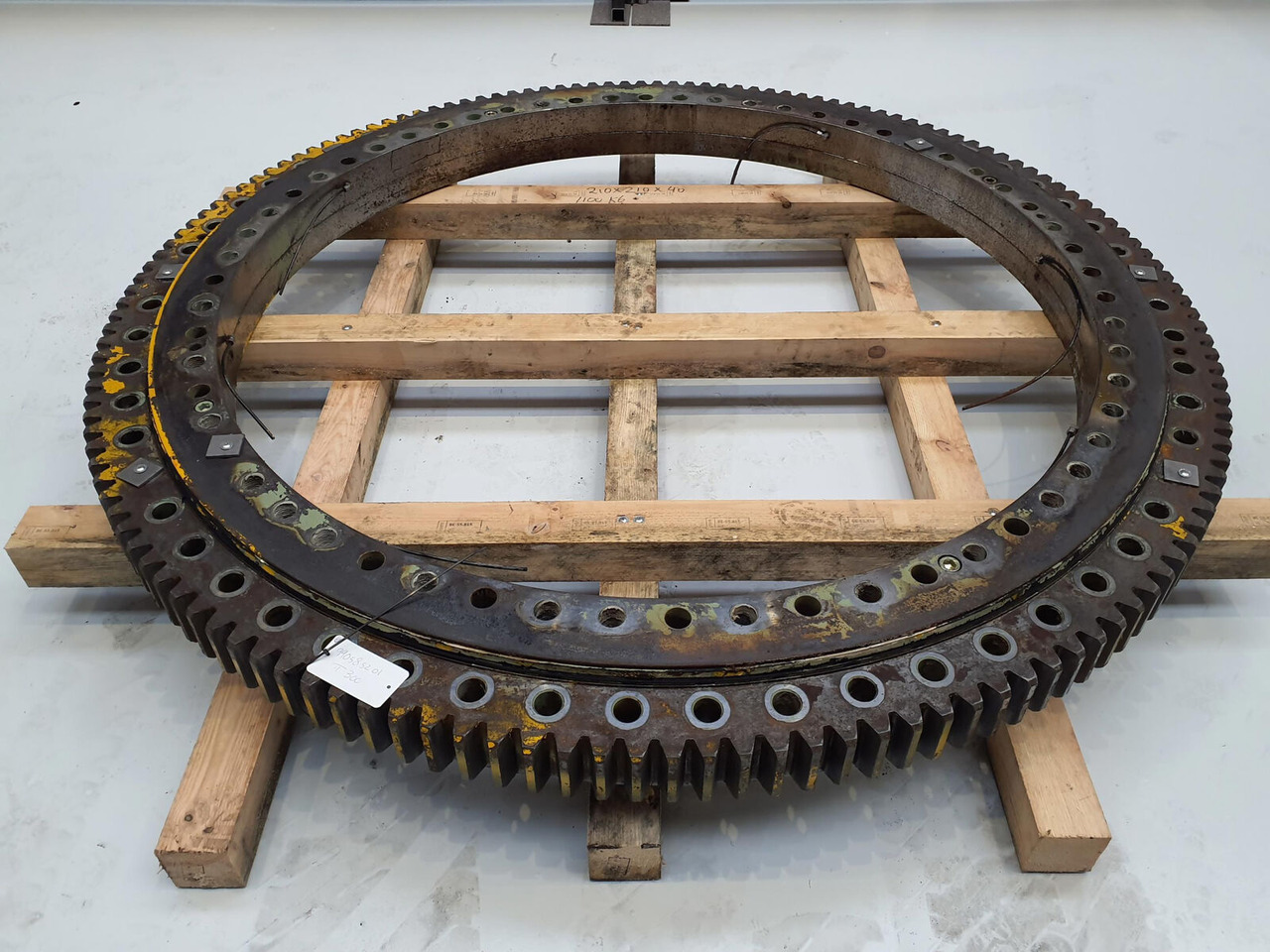 Liebherr LTM 1160-2 roller slewing ring - Devēja gredzens - Autoceltnis: foto 1 Liebherr LTM 1160-2 roller slewing ring - Devēja gredzens - Autoceltnis: foto 1