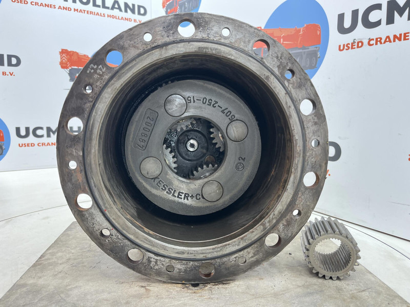 Liebherr LTM 1160 planetary gear 22-25-74-40-4pl-H185-46 - Piekare - Celtnis: foto 4 Liebherr LTM 1160 planetary gear 22-25-74-40-4pl-H185-46 - Piekare - Celtnis: foto 4