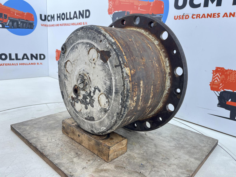 Liebherr LTM 1160 planetary gear 22-25-74-40-4pl-H185-46 - Piekare - Celtnis: foto 2 Liebherr LTM 1160 planetary gear 22-25-74-40-4pl-H185-46 - Piekare - Celtnis: foto 2