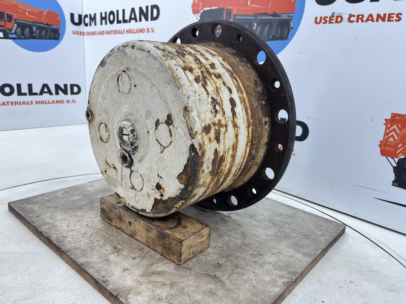 Liebherr LTM 1160 planetary gear 22-25-74-40-4pl-H185-46 - Piekare - Celtnis: foto 2 Liebherr LTM 1160 planetary gear 22-25-74-40-4pl-H185-46 - Piekare - Celtnis: foto 2