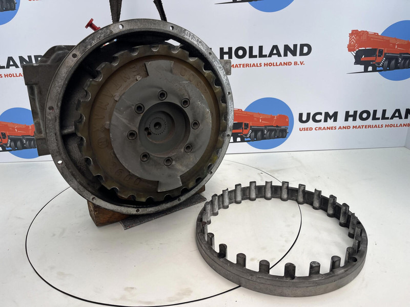 Liebherr LTM 1200/1 Distributor gearbox with coupling - Pārnesumkārba - Celtnis: foto 5 Liebherr LTM 1200/1 Distributor gearbox with coupling - Pārnesumkārba - Celtnis: foto 5