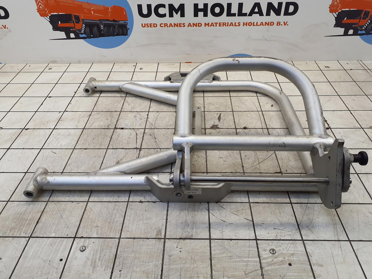 Liebherr LTM 1250-5.1 guard railing 40X500X760 - Virsbūve un ārpuse - Autoceltnis: foto 3 Liebherr LTM 1250-5.1 guard railing 40X500X760 - Virsbūve un ārpuse - Autoceltnis: foto 3