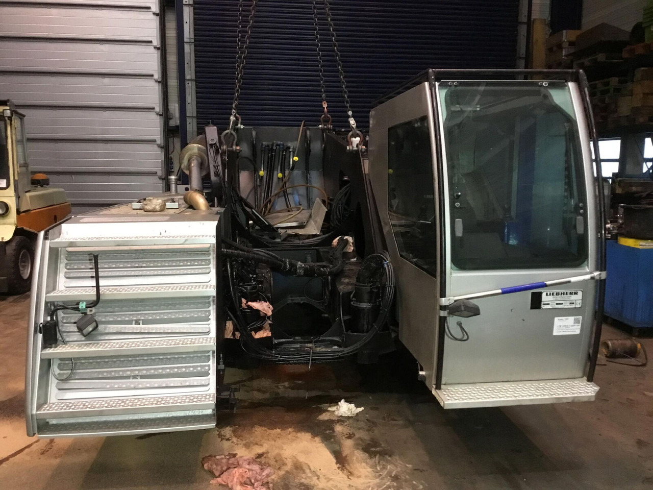 Liebherr LTM 1250-6.1 upper - Virsbūve un ārpuse - Autoceltnis: foto 5 Liebherr LTM 1250-6.1 upper - Virsbūve un ārpuse - Autoceltnis: foto 5