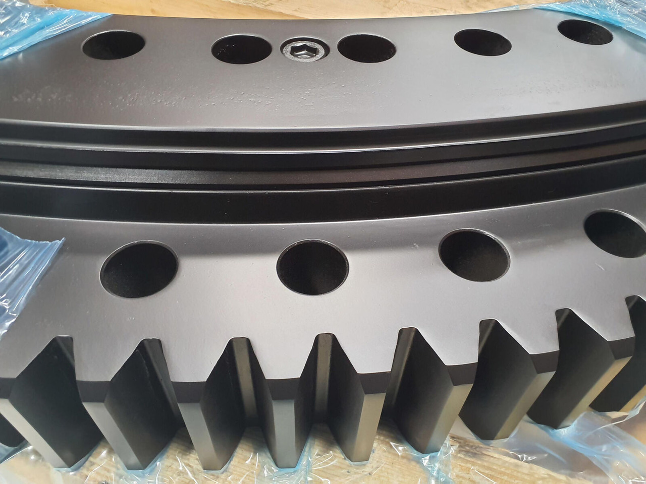 Liebherr LTM 1300 Roller slewing ring - Devēja gredzens - Autoceltnis: foto 2 Liebherr LTM 1300 Roller slewing ring - Devēja gredzens - Autoceltnis: foto 2