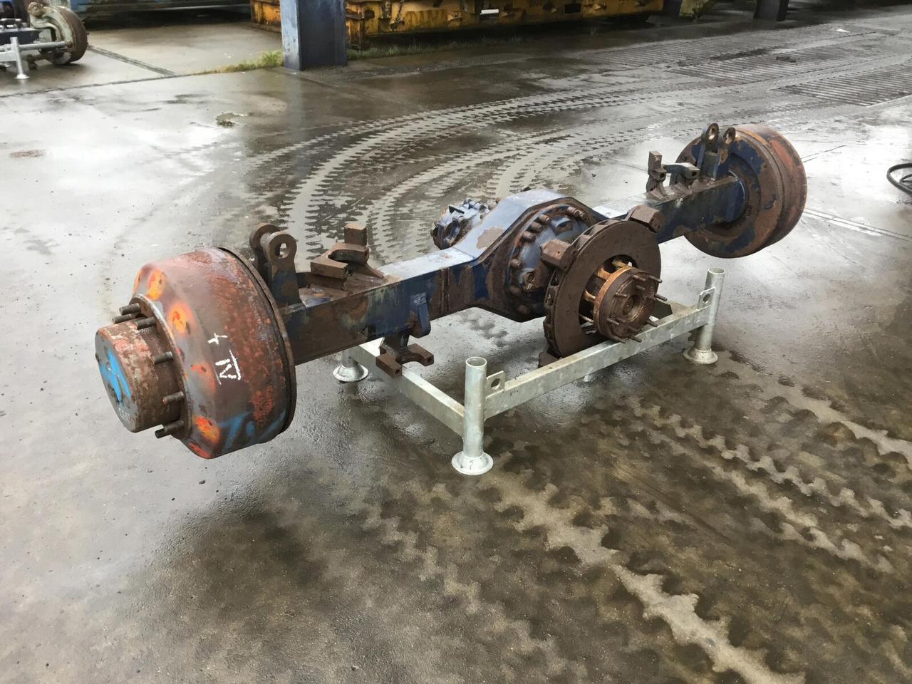 Liebherr LTM 1300 axle 4 - Asis un rezerves daļas - Autoceltnis: foto 1 Liebherr LTM 1300 axle 4 - Asis un rezerves daļas - Autoceltnis: foto 1