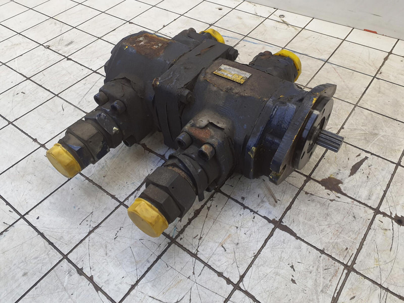 Liebherr LTM 1300 two stage pump - Hidrauliskais sūknis - Celtnis: foto 3 Liebherr LTM 1300 two stage pump - Hidrauliskais sūknis - Celtnis: foto 3