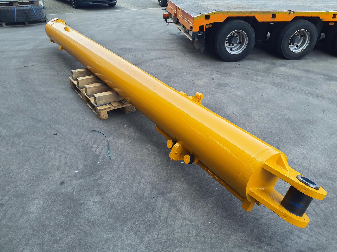 Liebherr LTM 1400-7.1 Boom cylinder left - Hidrauliskais cilindrs - Autoceltnis: foto 2 Liebherr LTM 1400-7.1 Boom cylinder left - Hidrauliskais cilindrs - Autoceltnis: foto 2