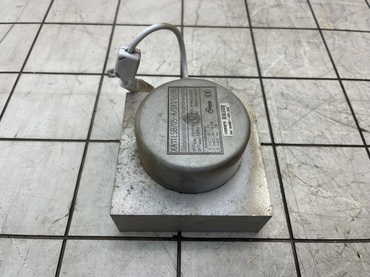 Liebherr LTM 1400-7.1 angle transmitter - Sensors - Autoceltnis: foto 2 Liebherr LTM 1400-7.1 angle transmitter - Sensors - Autoceltnis: foto 2