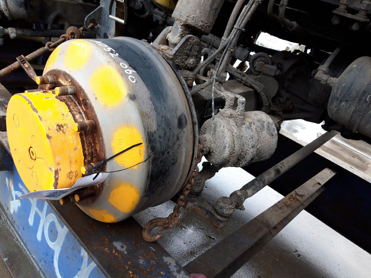 Liebherr LTM 1400-7.1 axle 6 - Asis un rezerves daļas - Autoceltnis: foto 2 Liebherr LTM 1400-7.1 axle 6 - Asis un rezerves daļas - Autoceltnis: foto 2