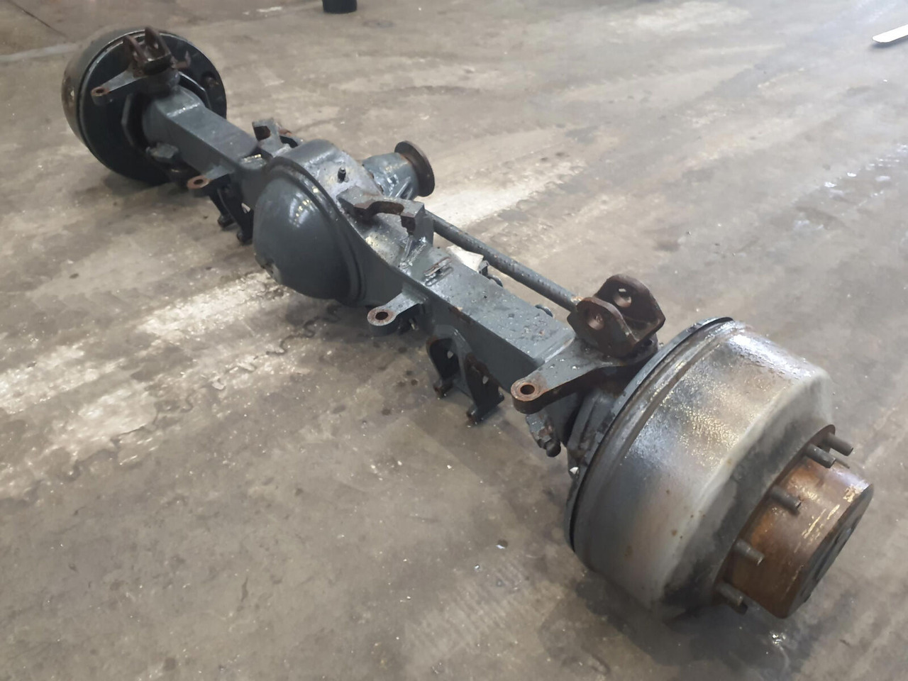 Liebherr LTM 1400-7.1 axle 6 - Asis un rezerves daļas - Celtnis: foto 3 Liebherr LTM 1400-7.1 axle 6 - Asis un rezerves daļas - Celtnis: foto 3