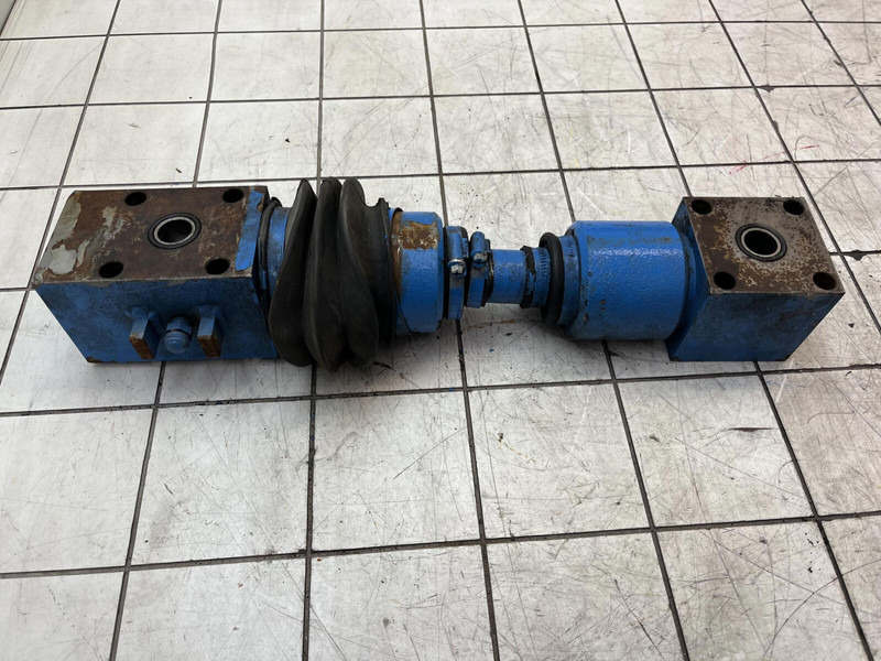 Liebherr LTM 1400-7.1 cylinder connection - Hidrauliskais cilindrs - Celtnis: foto 5 Liebherr LTM 1400-7.1 cylinder connection - Hidrauliskais cilindrs - Celtnis: foto 5