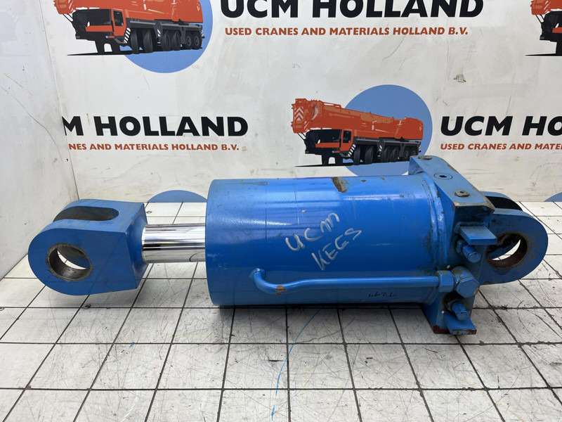 Liebherr LTM 1400-7.1 luffing cylinder TY-frame - Piekare - Celtnis: foto 4 Liebherr LTM 1400-7.1 luffing cylinder TY-frame - Piekare - Celtnis: foto 4