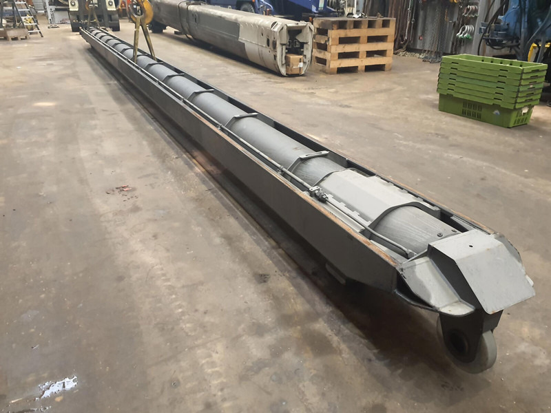 Liebherr LTM 1450-8.1 Telescopic cylinder - Hidrauliskais cilindrs - Celtnis: foto 2 Liebherr LTM 1450-8.1 Telescopic cylinder - Hidrauliskais cilindrs - Celtnis: foto 2