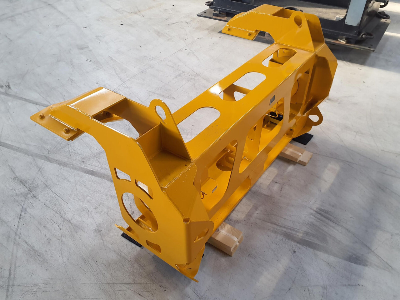 Liebherr LTM 1750-9.1 Luffing cylinder lifting device front - Virsbūve un ārpuse - Autoceltnis: foto 2 Liebherr LTM 1750-9.1 Luffing cylinder lifting device front - Virsbūve un ārpuse - Autoceltnis: foto 2