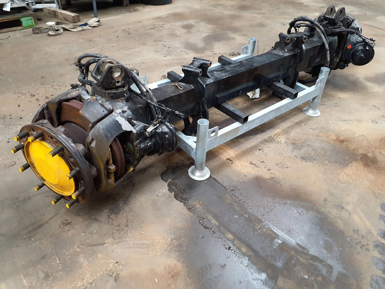 Liebherr LTM 1750-9.1 axle 1 - Asis un rezerves daļas - Autoceltnis: foto 1 Liebherr LTM 1750-9.1 axle 1 - Asis un rezerves daļas - Autoceltnis: foto 1