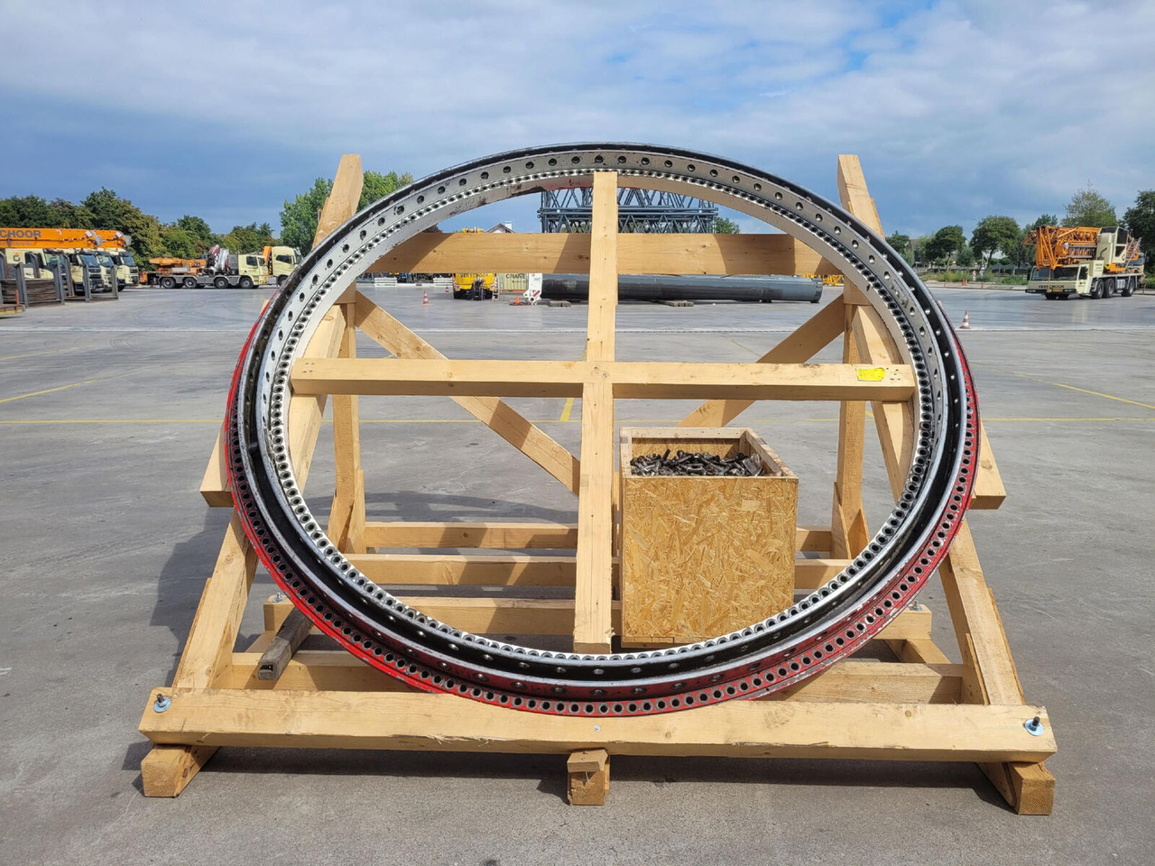 Liebherr LTM 1750-9.1 quick connection slew ring - Devēja gredzens - Autoceltnis: foto 2 Liebherr LTM 1750-9.1 quick connection slew ring - Devēja gredzens - Autoceltnis: foto 2