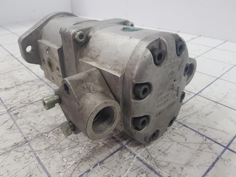 Marzocchi dual gear pump - Hidrauliskais sūknis - Celtnis: foto 3 Marzocchi dual gear pump - Hidrauliskais sūknis - Celtnis: foto 3