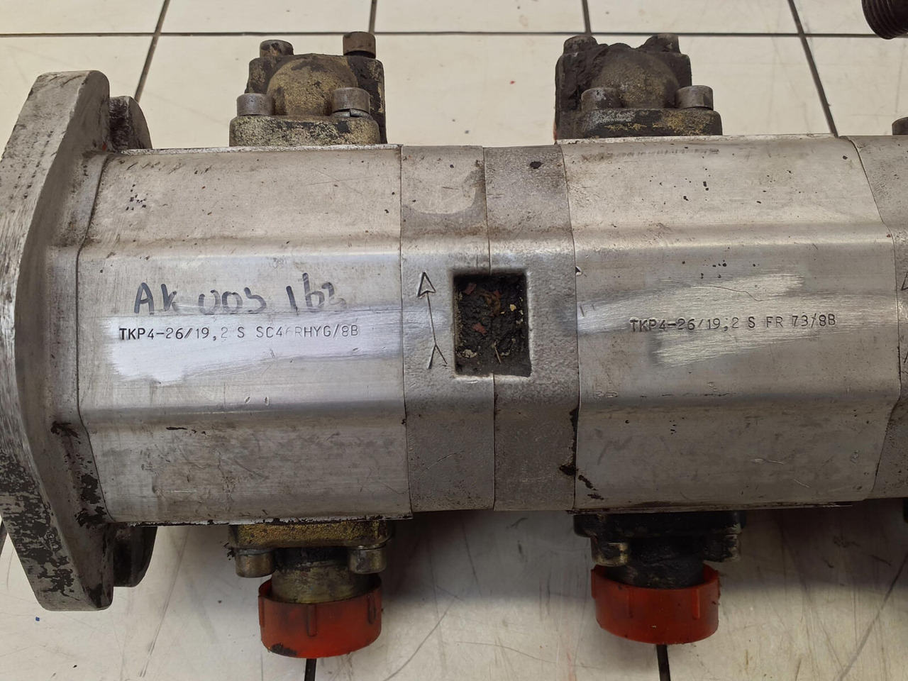 Sauer Sundstrand 3 way gear pump - Hidrauliskais sūknis - Autoceltnis: foto 5 Sauer Sundstrand 3 way gear pump - Hidrauliskais sūknis - Autoceltnis: foto 5