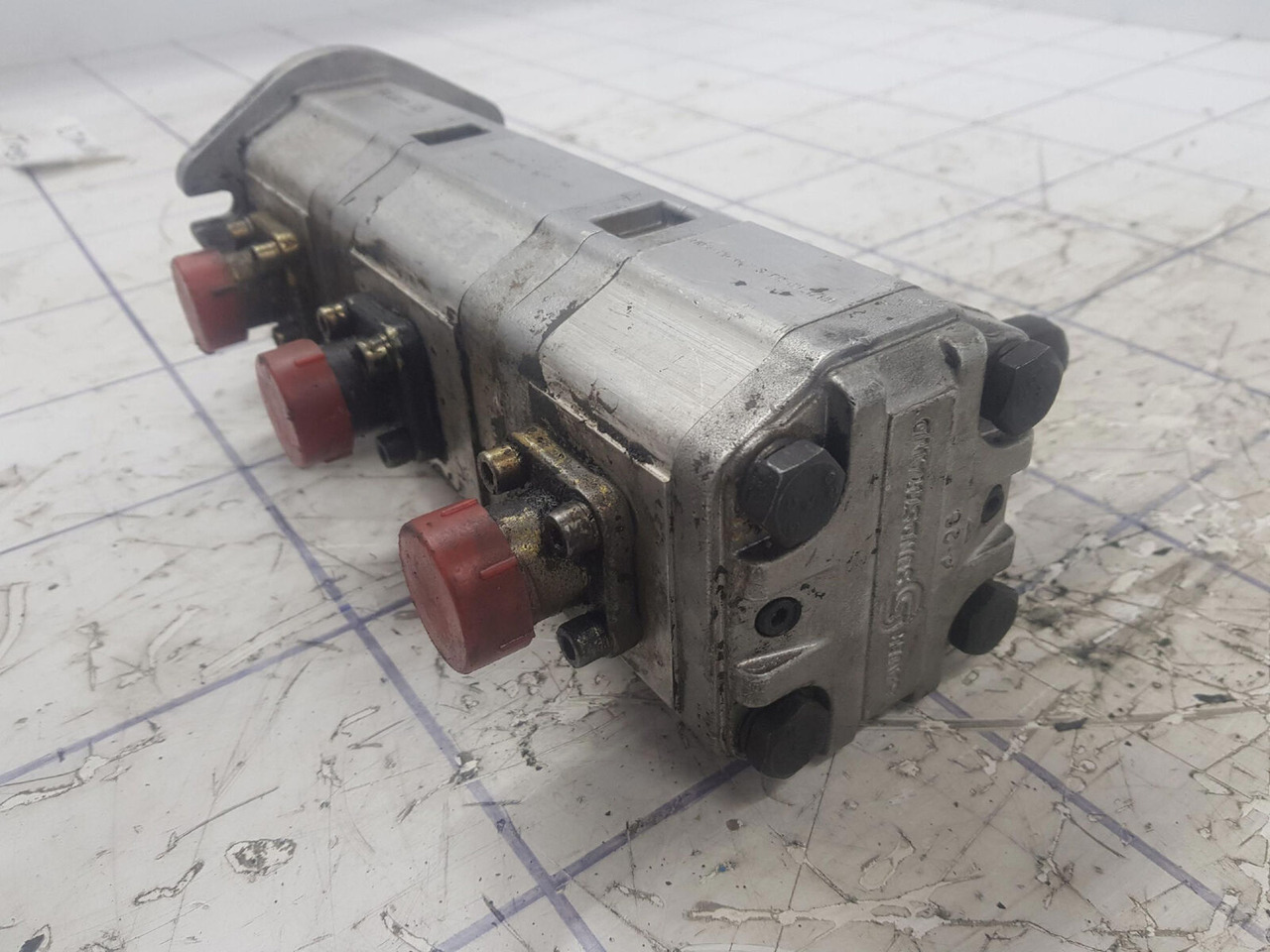 Sauer Sundstrand 3 way gear pump - Hidrauliskais sūknis - Autoceltnis: foto 3 Sauer Sundstrand 3 way gear pump - Hidrauliskais sūknis - Autoceltnis: foto 3