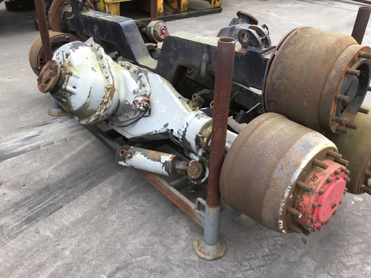 Spierings SK 477 axle 3 - Asis un rezerves daļas - Autoceltnis: foto 2 Spierings SK 477 axle 3 - Asis un rezerves daļas - Autoceltnis: foto 2