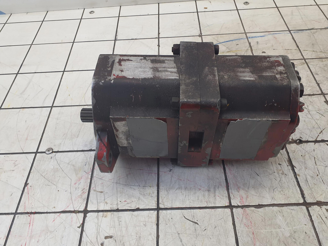Sundstrand dual gear pump - Hidrauliskais sūknis - Autoceltnis: foto 3 Sundstrand dual gear pump - Hidrauliskais sūknis - Autoceltnis: foto 3