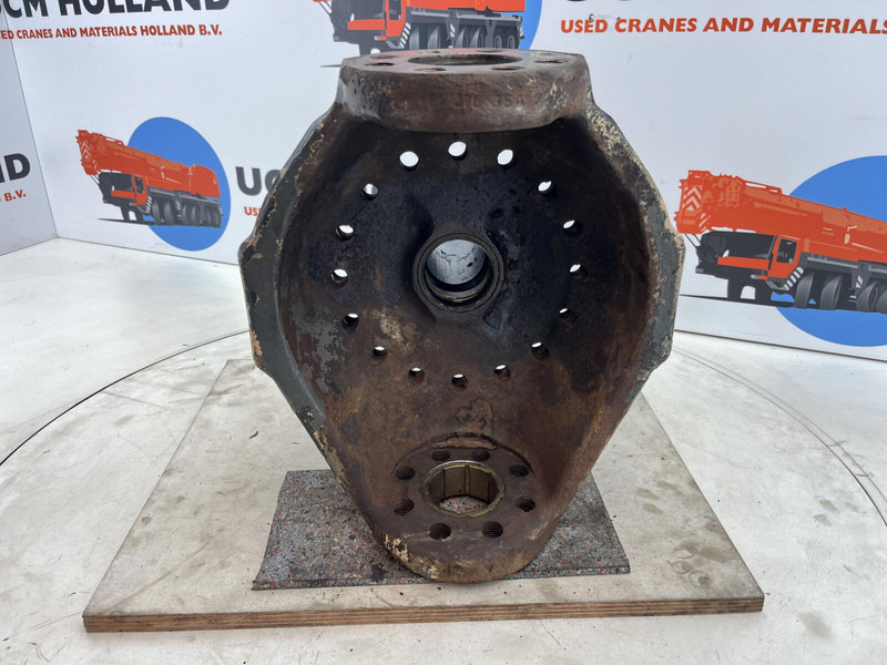 Terex AC 155 steering knuckle 16 holes axle 2 - Grozāmass - Celtnis: foto 5 Terex AC 155 steering knuckle 16 holes axle 2 - Grozāmass - Celtnis: foto 5