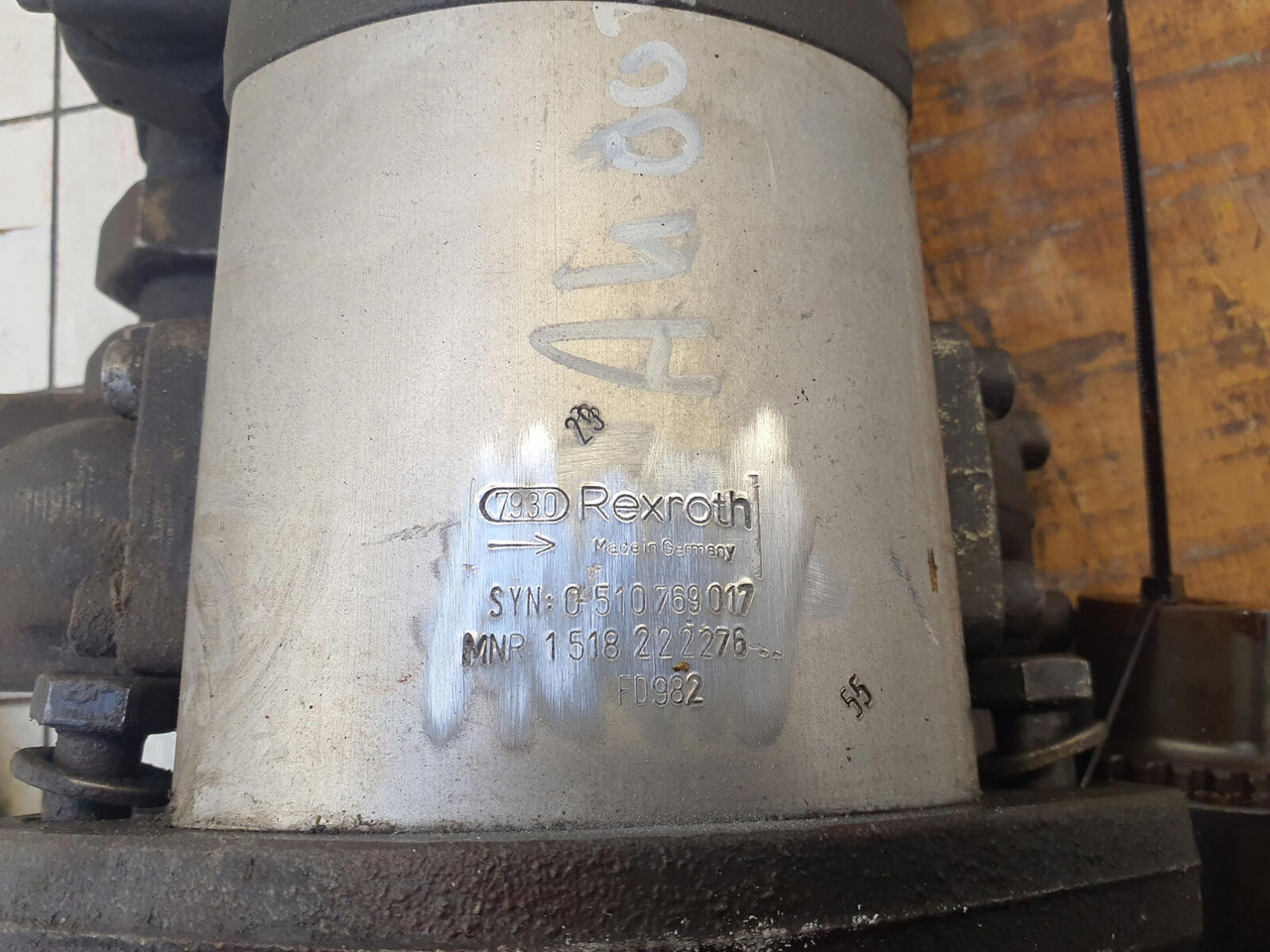 Terex AC 205 3 way gear pump - Hidrauliskais sūknis - Autoceltnis: foto 5 Terex AC 205 3 way gear pump - Hidrauliskais sūknis - Autoceltnis: foto 5