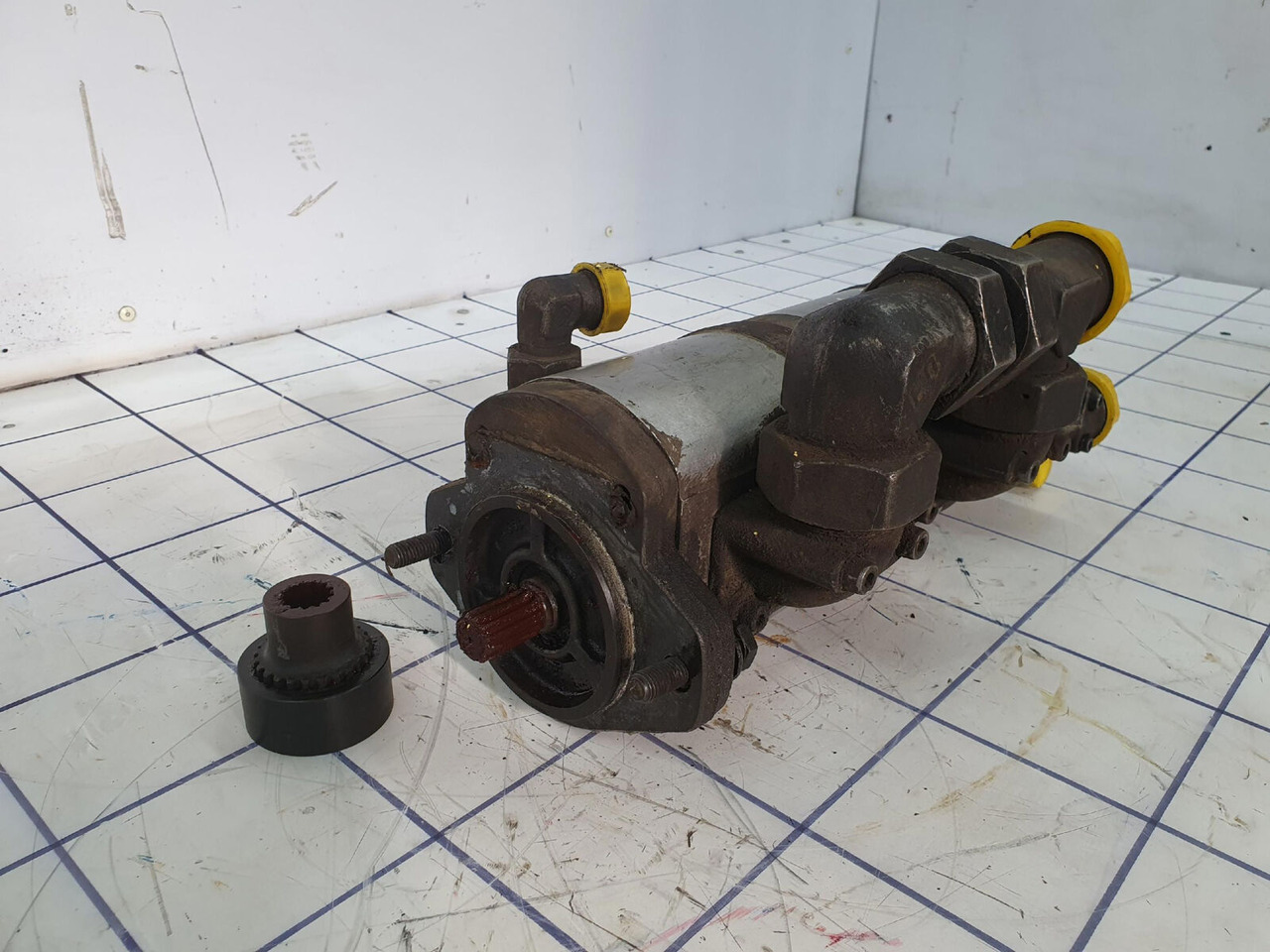 Terex AC 205 3 way gear pump - Hidrauliskais sūknis - Autoceltnis: foto 4 Terex AC 205 3 way gear pump - Hidrauliskais sūknis - Autoceltnis: foto 4