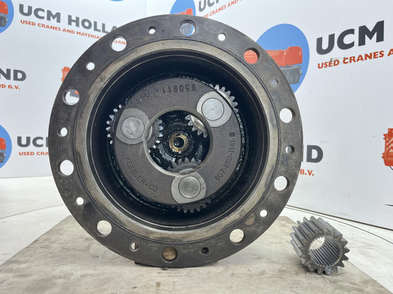 Terex AC 205 planetary gear 17-24-67-32-42-3pl-H135 - Piekare - Celtnis: foto 5 Terex AC 205 planetary gear 17-24-67-32-42-3pl-H135 - Piekare - Celtnis: foto 5
