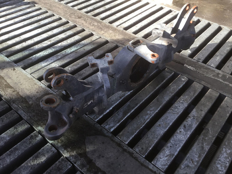 Terex AC 35 axle housing axle 1 - Asis un rezerves daļas - Celtnis: foto 4 Terex AC 35 axle housing axle 1 - Asis un rezerves daļas - Celtnis: foto 4