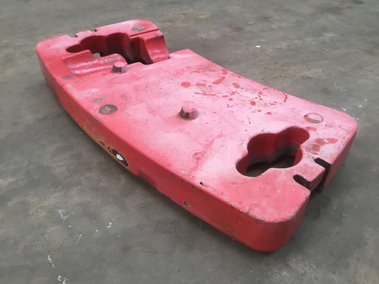 Terex AC 35 counterweight 1,1 ton - Pretsvars - Autoceltnis: foto 1 Terex AC 35 counterweight 1,1 ton - Pretsvars - Autoceltnis: foto 1