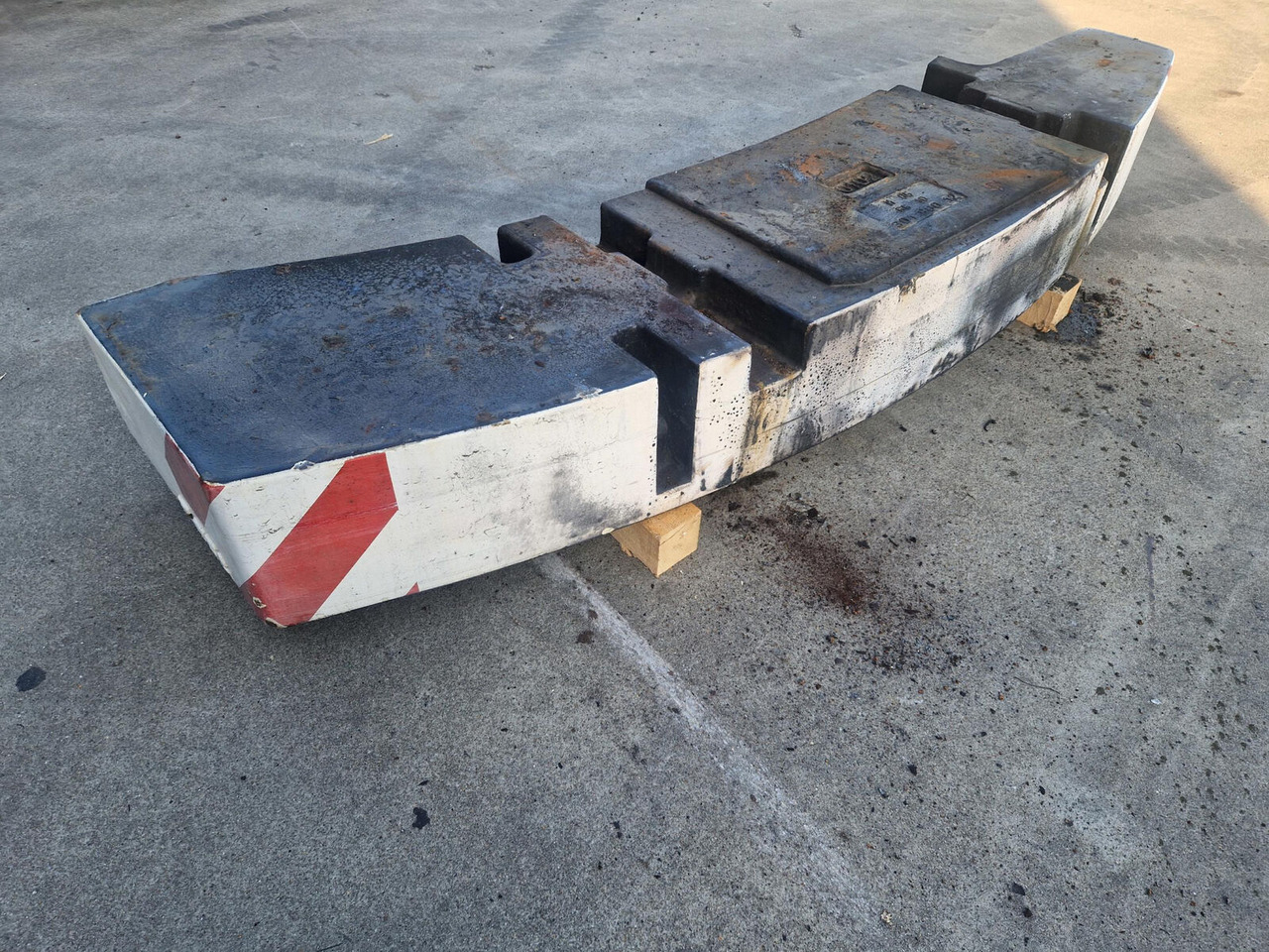 Terex AC 40 CITY counterweight 2.35T - Pretsvars - Autoceltnis: foto 4 Terex AC 40 CITY counterweight 2.35T - Pretsvars - Autoceltnis: foto 4