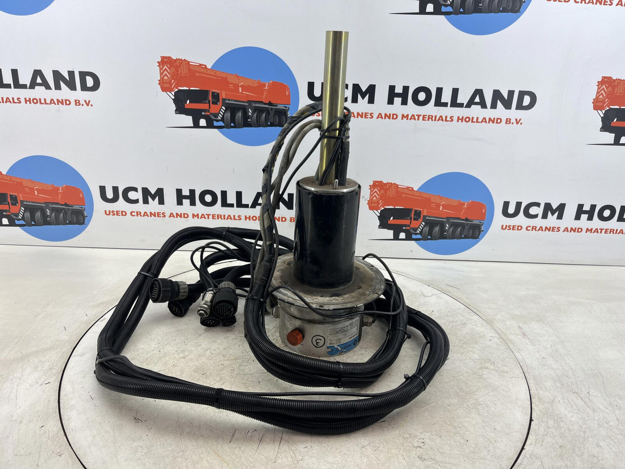 Terex AC slip ring assy - Piekare - Celtnis: foto 1 Terex AC slip ring assy - Piekare - Celtnis: foto 1