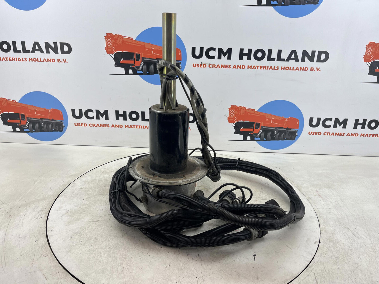 Terex AC slip ring assy - Piekare - Celtnis: foto 3 Terex AC slip ring assy - Piekare - Celtnis: foto 3