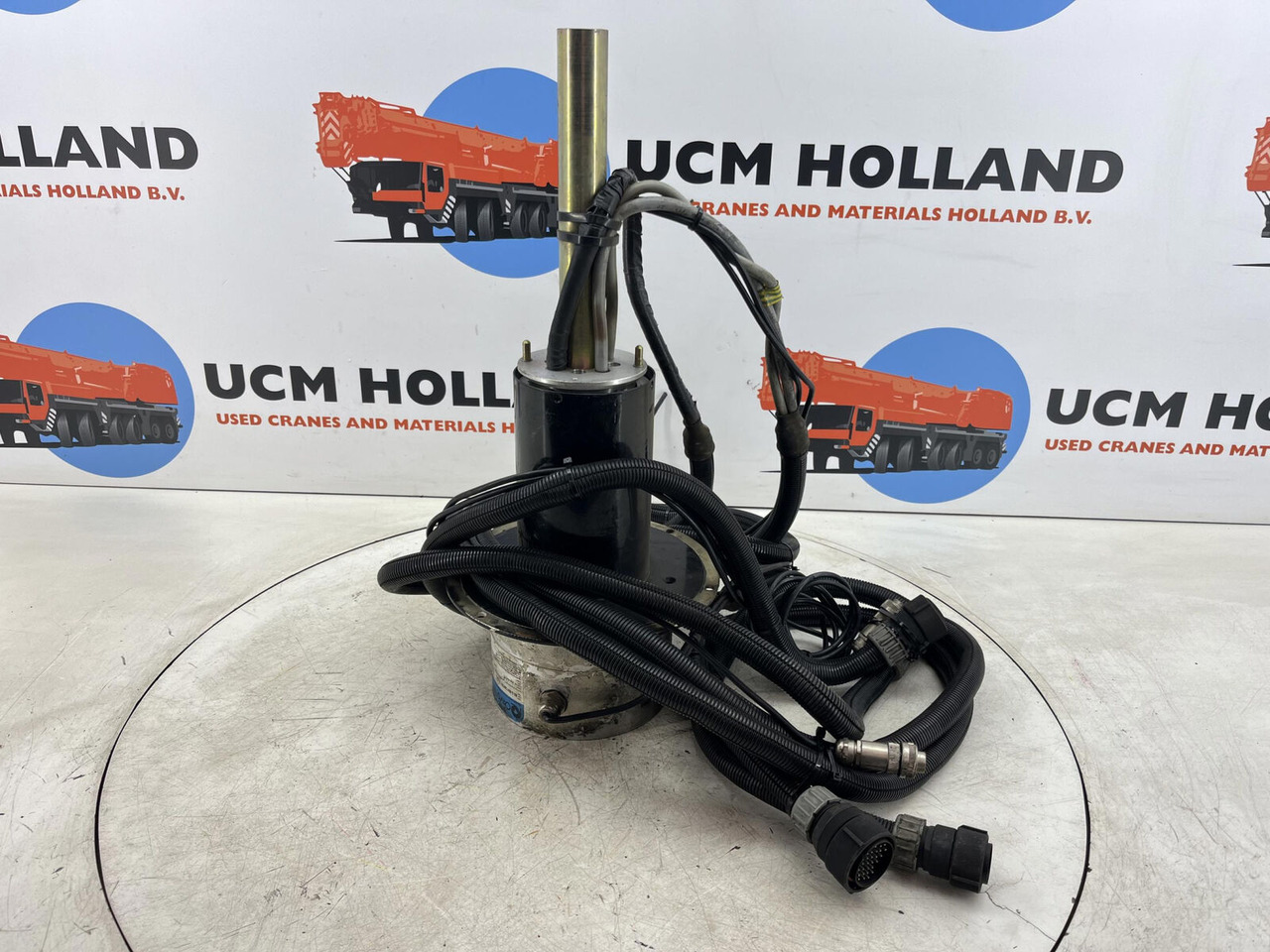 Terex AC slip ring assy - Elektrosistēma - Celtnis: foto 1 Terex AC slip ring assy - Elektrosistēma - Celtnis: foto 1