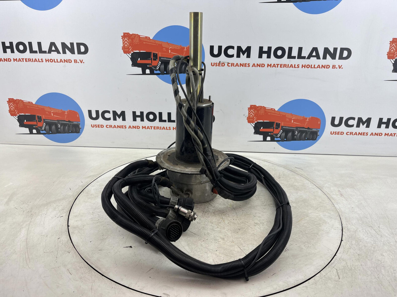 Terex AC slip ring assy - Piekare - Celtnis: foto 4 Terex AC slip ring assy - Piekare - Celtnis: foto 4