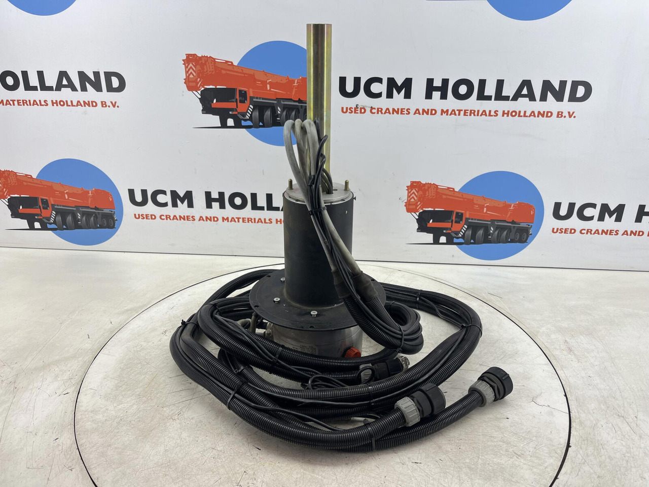 Terex AC slip ring assy - Elektrosistēma - Celtnis: foto 1 Terex AC slip ring assy - Elektrosistēma - Celtnis: foto 1