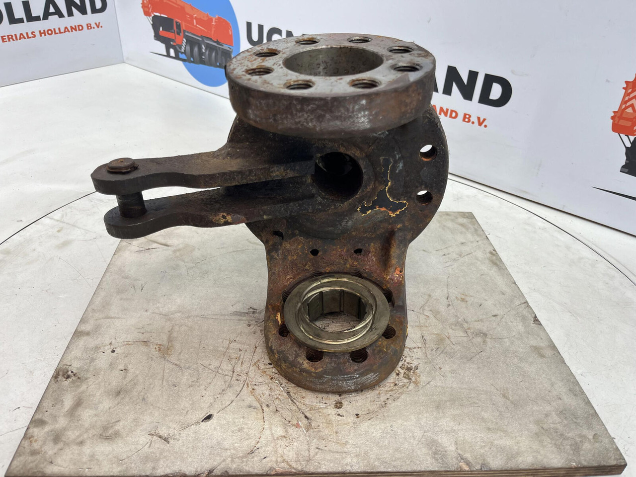 Terex HC 340 Steering knuckle 12 holes axle 1 - Grozāmass - Autoceltnis: foto 5 Terex HC 340 Steering knuckle 12 holes axle 1 - Grozāmass - Autoceltnis: foto 5
