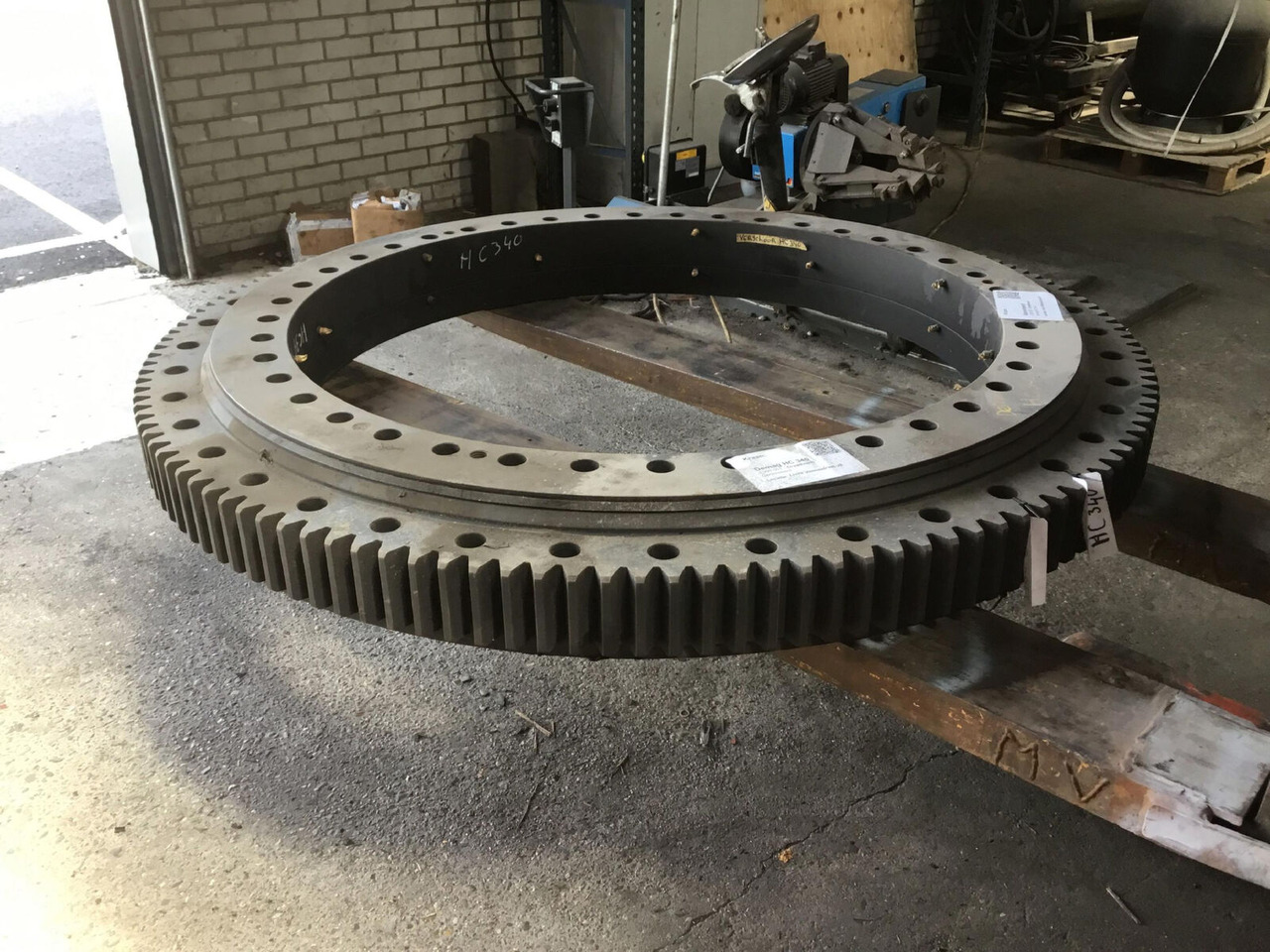 Terex HC 340 slew ring - Devēja gredzens - Autoceltnis: foto 1 Terex HC 340 slew ring - Devēja gredzens - Autoceltnis: foto 1