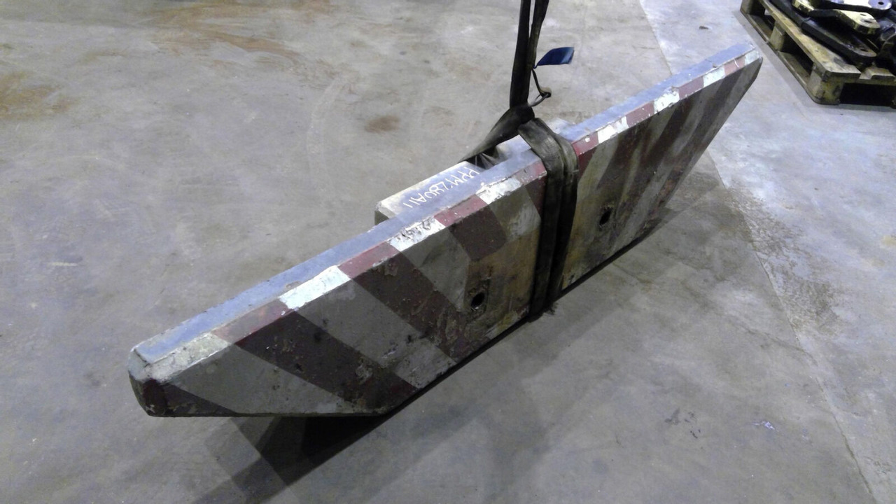 Terex PPM 280 ATT counterweight 0,6 ton - Pretsvars - Autoceltnis: foto 1 Terex PPM 280 ATT counterweight 0,6 ton - Pretsvars - Autoceltnis: foto 1