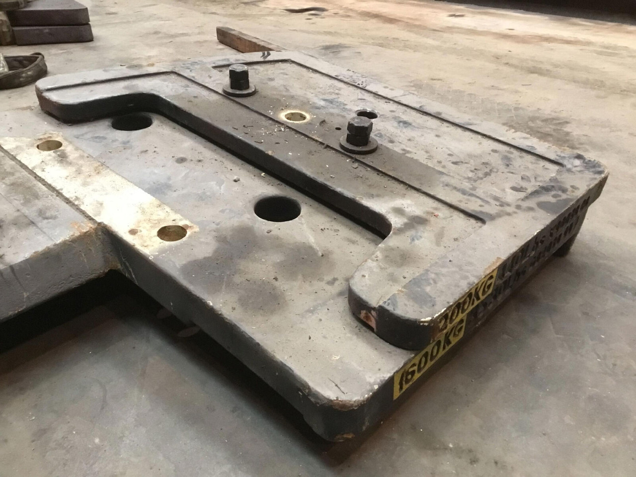 Terex PPM 400 ATT counterweight 200 kg - Pretsvars - Autoceltnis: foto 4 Terex PPM 400 ATT counterweight 200 kg - Pretsvars - Autoceltnis: foto 4