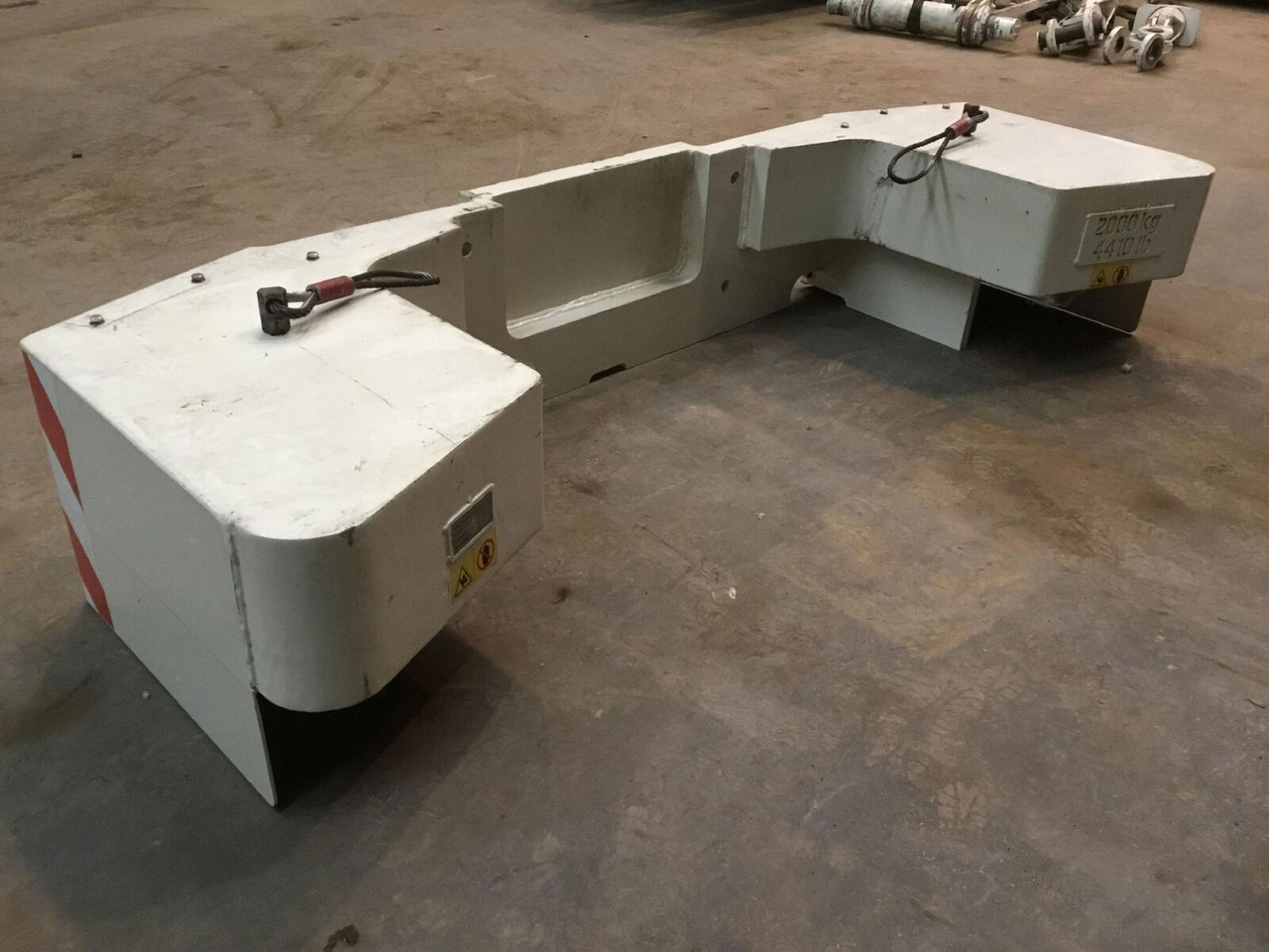 Terex Terex AC 40L counterweight 2T - Pretsvars - Autoceltnis: foto 4 Terex Terex AC 40L counterweight 2T - Pretsvars - Autoceltnis: foto 4