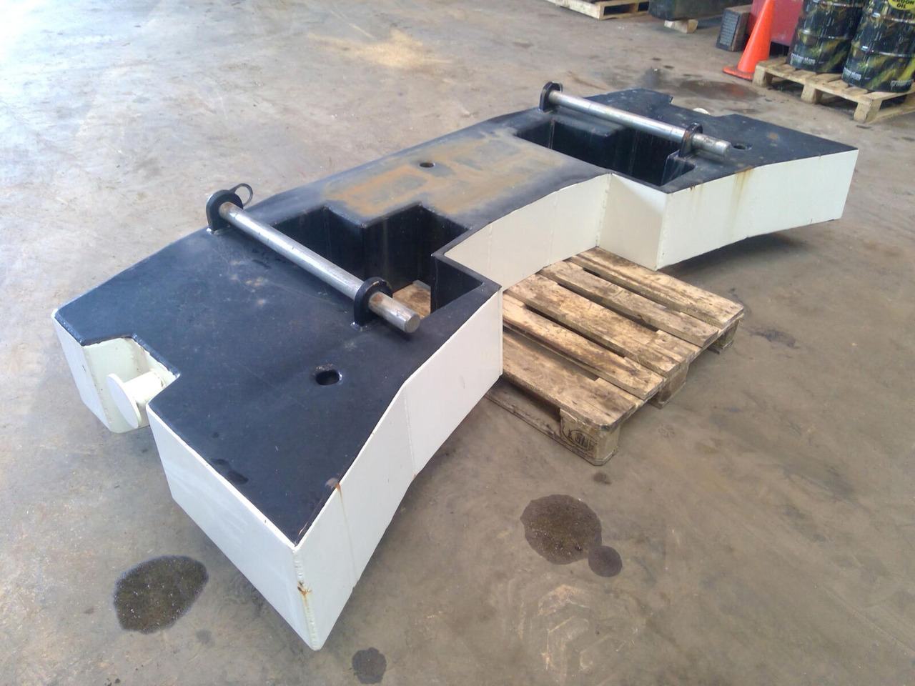 Terex Terex Challenger 3160 counterweight 2,26 Ton - Pretsvars - Autoceltnis: foto 3 Terex Terex Challenger 3160 counterweight 2,26 Ton - Pretsvars - Autoceltnis: foto 3
