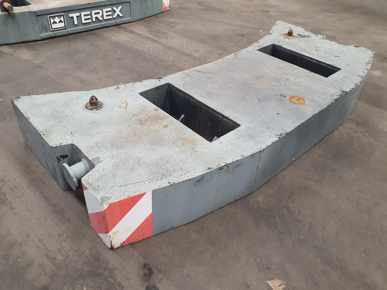 Terex Terex Demag Challenger 4200 counterweight 3.2 Ton - Pretsvars - Autoceltnis: foto 3 Terex Terex Demag Challenger 4200 counterweight 3.2 Ton - Pretsvars - Autoceltnis: foto 3