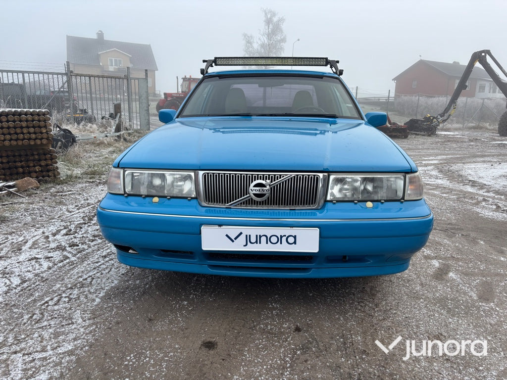 A-Traktor - Volvo 960 - Vieglā automašīna: foto 2 A-Traktor - Volvo 960 - Vieglā automašīna: foto 2