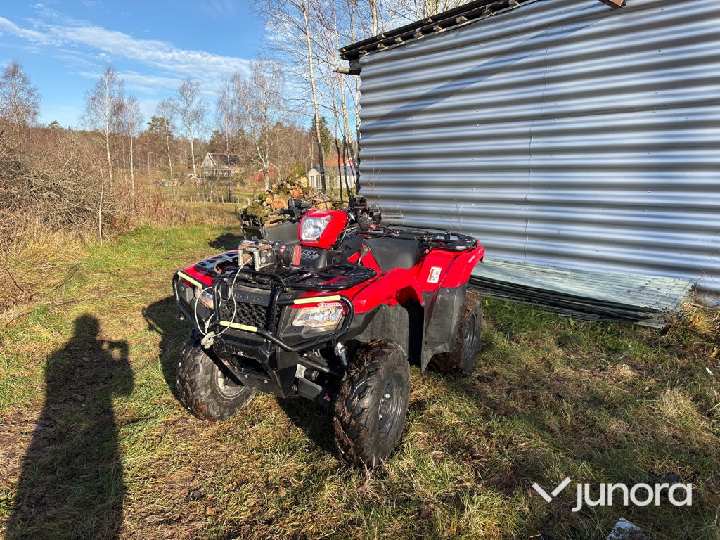 ATV - Honda TRX 500 4x4 Adventure - Kvadricikls: foto 1 ATV - Honda TRX 500 4x4 Adventure - Kvadricikls: foto 1